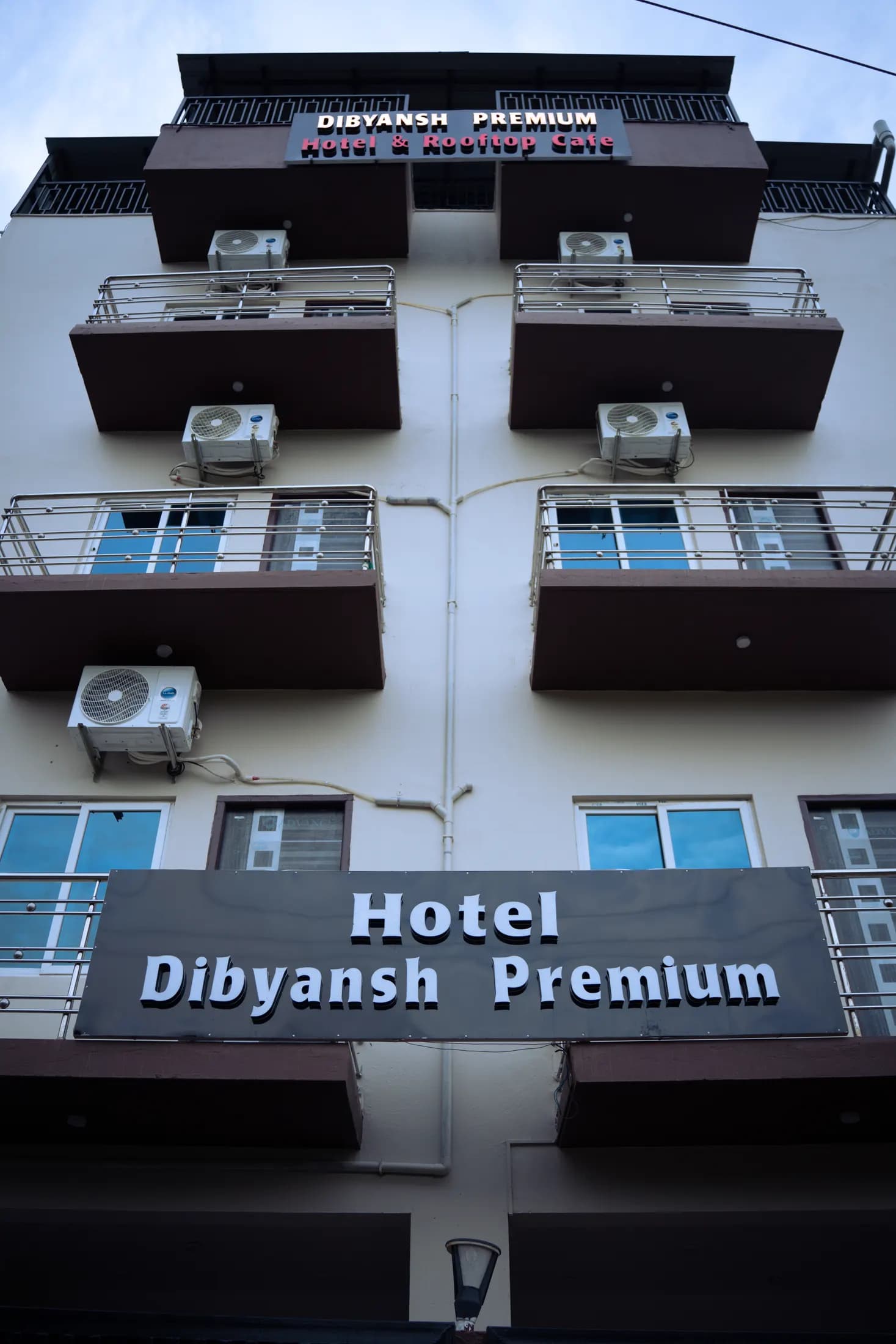 Hotel Dibyansh Premium room interior